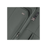 Nahaufnahme eines olivgrünen Travelite Priima 4-Rollen-Trolleys L (79 cm) mit Reißverschluss, eingebautem TSA-Zahlenschloss, zwei Reißverschlussfächern und einem kleinen Metall-Logoschild mit dem Travelite-Markennamen.