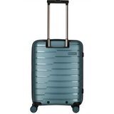 Der Travelite Air Base 4-Rad Trolley S mit Vortasche in Ice Blue zeichnet sich durch horizontale Linien, einen Teleskopgriff und vier Rollen aus - perfekt als Handgepäcktrolley der Marke Travelite.