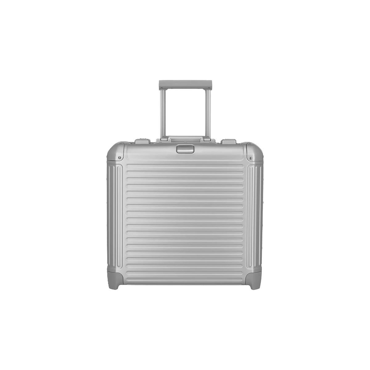 Der Travelite Next Business Wheeler ist ein eleganter silberner Aluminiumtrolley (34L, Bordgepäck) mit horizontalen Rillen und einem verlängerten Teleskopgriff - das ideale Handgepäck für Geschäftsreisende. Abgebildet auf weißem Hintergrund. Marke: Travelite.