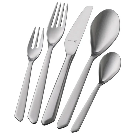 Dieses 30-teilige WMF NEO Besteck-Set in Silber besteht aus hochwertigem Edelstahl der Marke Cromargan Protect, der für herausragende Langlebigkeit und dauerhaften Glanz sorgt. Als Teil der renommierten WMF-Kollektion vereint dieses elegante Set praktische Funktionalität mit raffiniertem Stil für Ihren Esstisch.